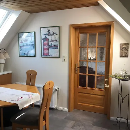 Wohlfuehlen In Gepflegter 70 Qm Oberwohnung 아파트