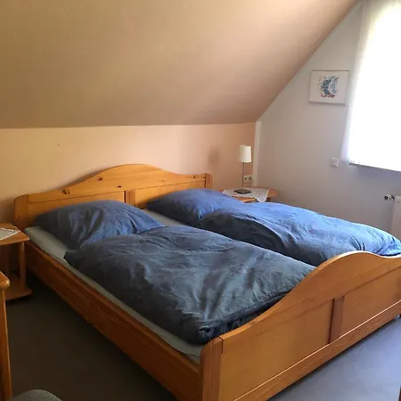 Wohlfuehlen In Gepflegter 70 Qm Oberwohnung *